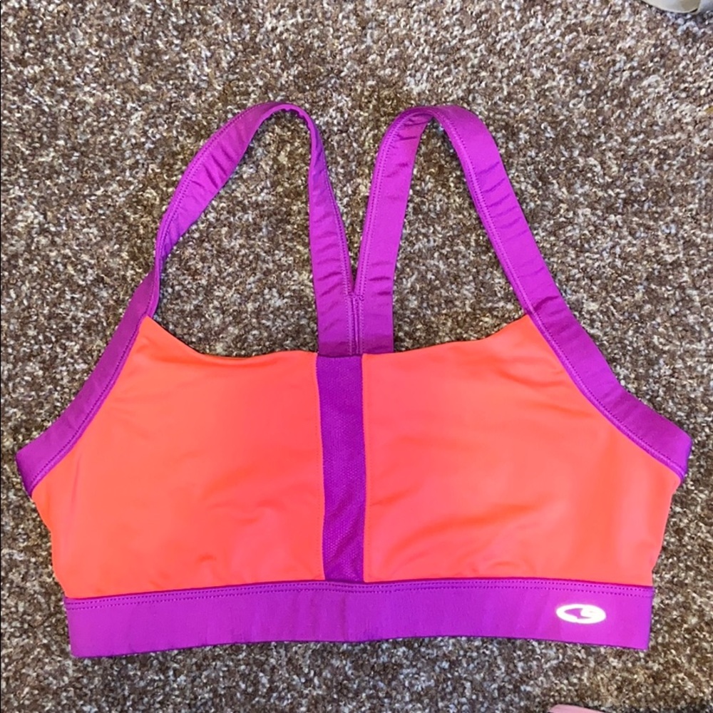Sports bra